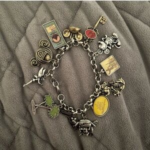 EUC Disneyworld Authentic Vintage Charm Bracelet